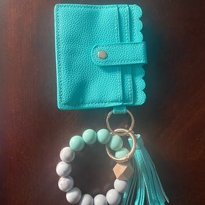 Wallet wristlet